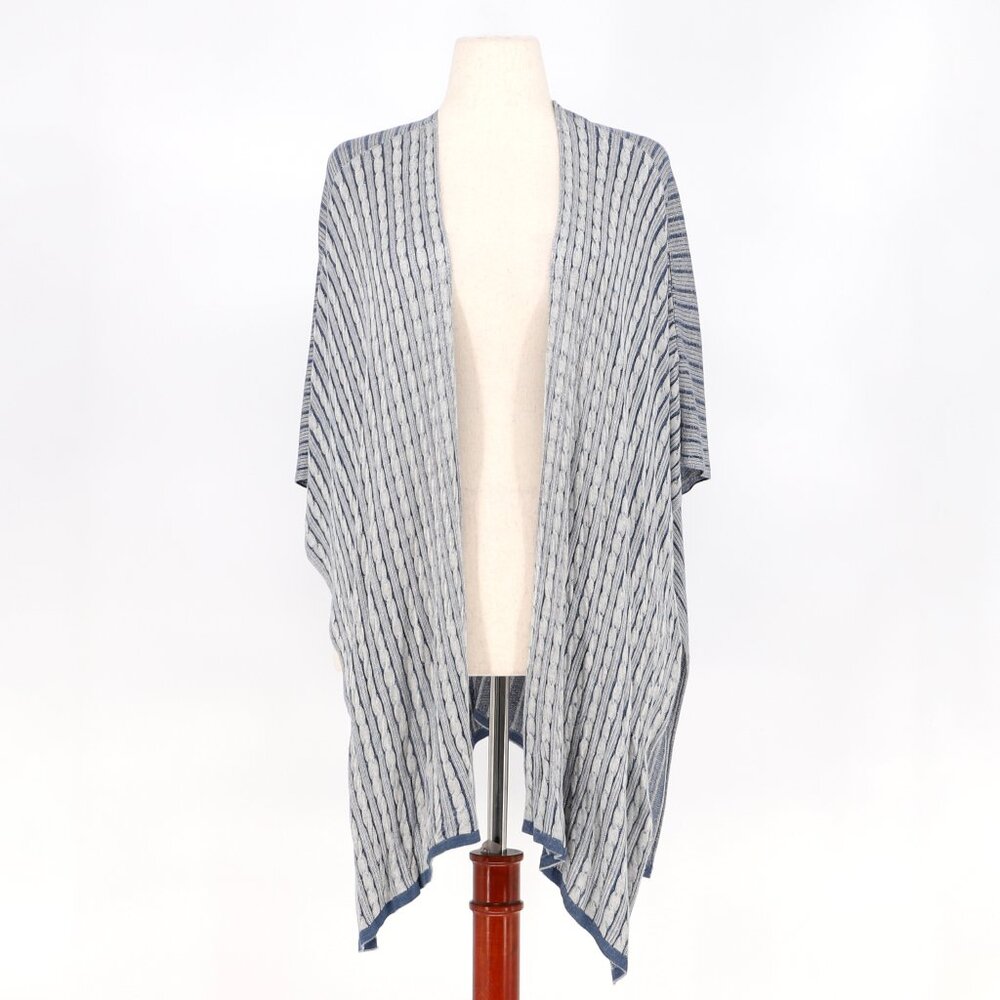 NWT CHICO'S Colonial Coast Knit Ruana Wrap Blue Gray Two-Toned One Size